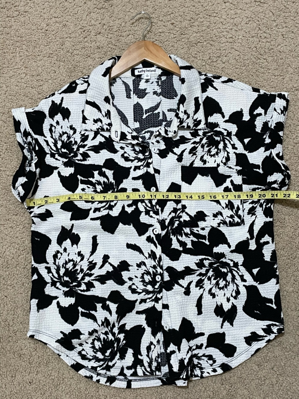 kathy ireland Black and White Floral Shirt